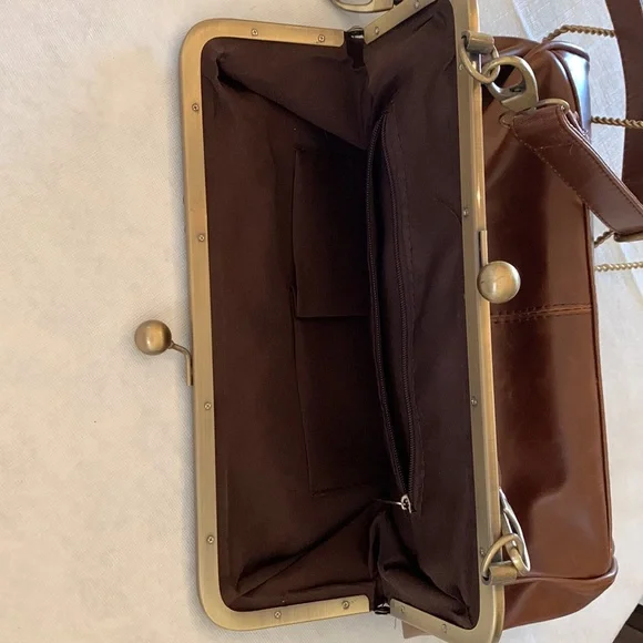 Classic Brown Leather Shoulder Bag with kiss lock clasp - Picture 5 of 5